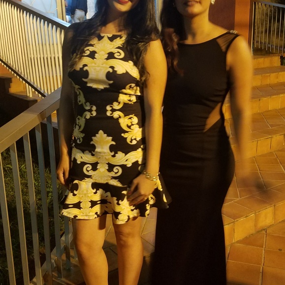 Dress - Picture 3 of 4